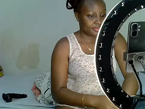 pretty_siren webcam