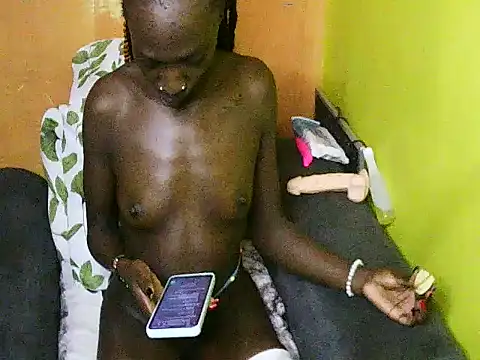 Janneel live cam on StripChat