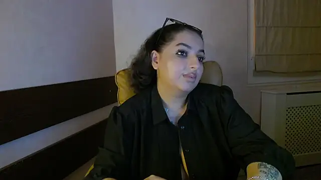 BustyAllyy webcam