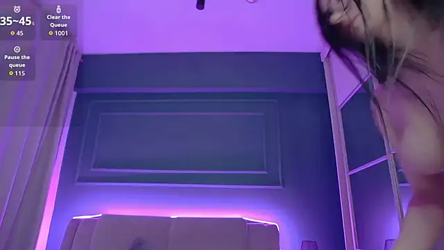 IvyNoirr webcam