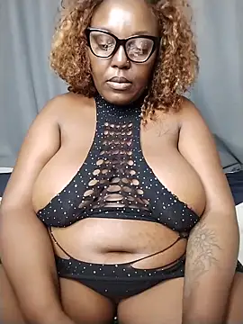 CHERRYYUMMY webcam