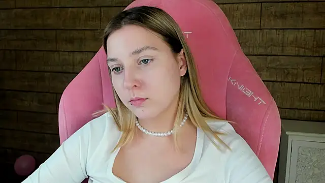 TinnaBurton webcam