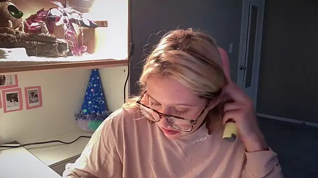 MUSCLEMOMMY1365 webcam