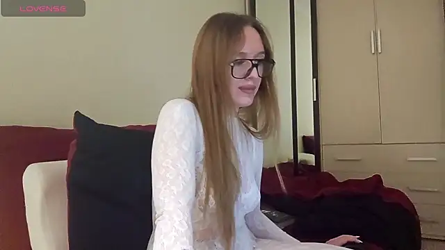Felicia_Miller_ webcam