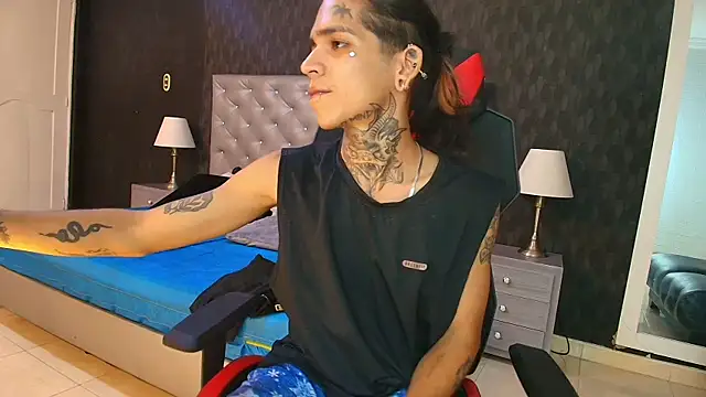 SoldierBoy_666 webcam