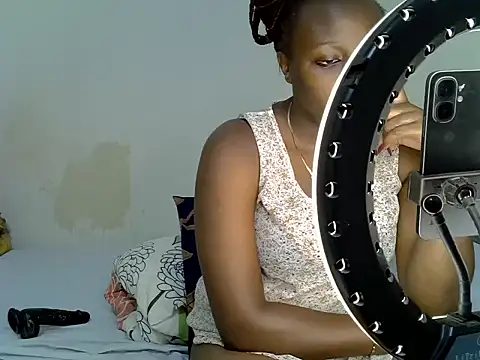 pretty_siren webcam