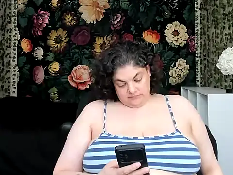 Exxxotic_Melons webcam
