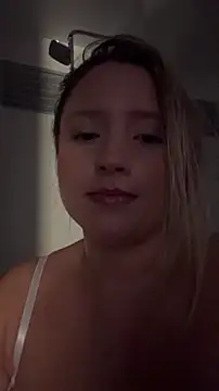 MiaPetit_ webcam