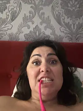 emma_roqueen (F milf) - Faithful slave return to  queen :heart: