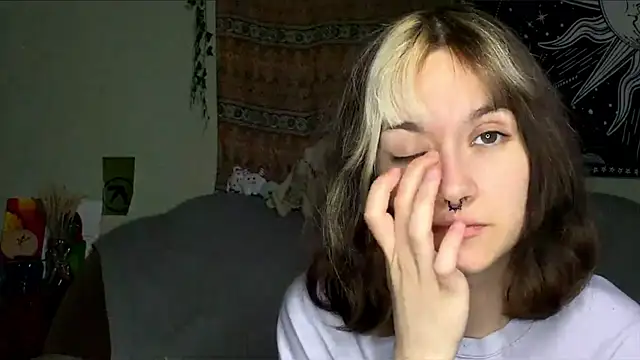 YourFavoriteAltgirl webcam