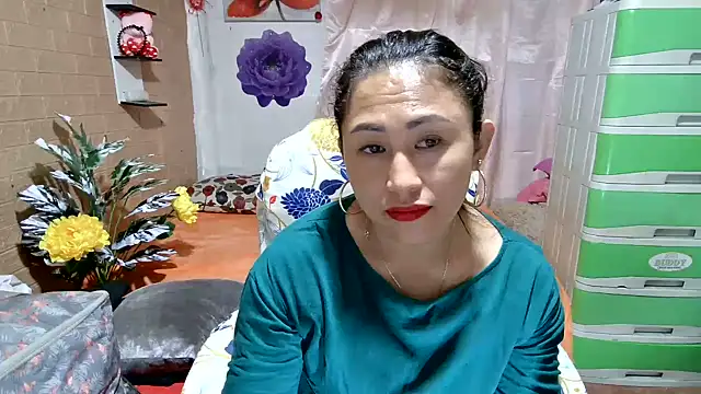 Filipina_Desire webcam
