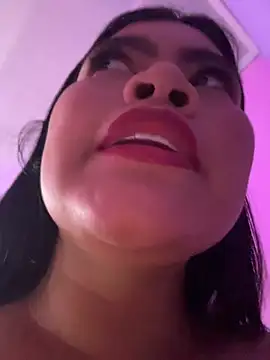 LunaaRosse webcam