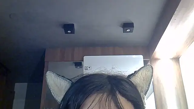SkinnyKitten webcam