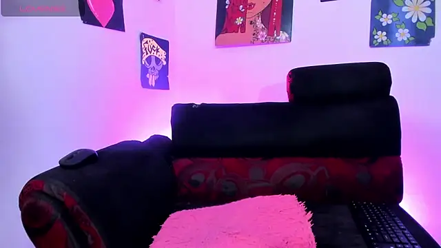 whiz_masha - Whiz_masha's free webcam - UK Sex Cams