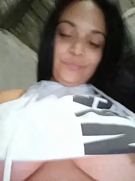 _estrellita_ - _Estrellita_'s free webcam - UK Sex Cams