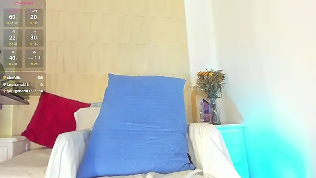 mia_pineda webcam