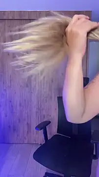 MiaPetit_ webcam