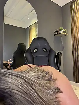 Yelena03 webcam