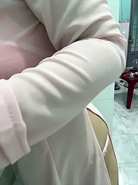 Nana-19 live cam on StripChat