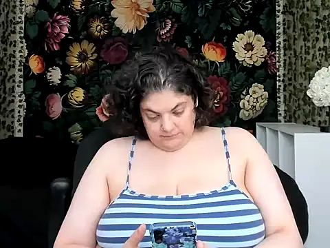 Exxxotic_Melons live cam on StripChat
