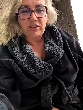 Canadian_BBW
