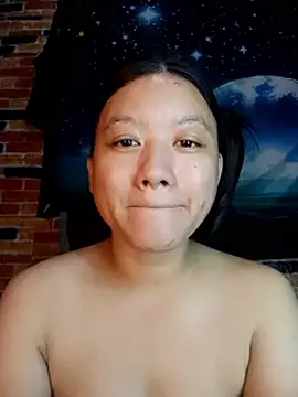 Urchanel live cam on StripChat