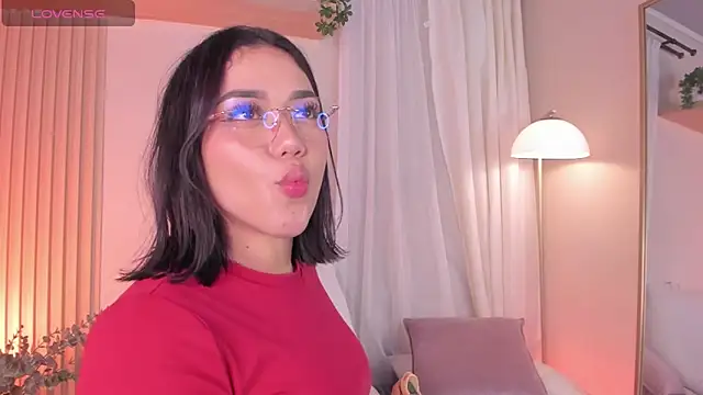 mara_brooks webcam