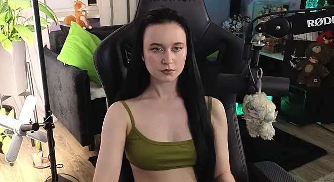KiraLiLime webcam
