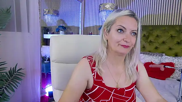 LadyTouch webcam