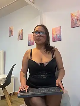 SophiaQueens webcam