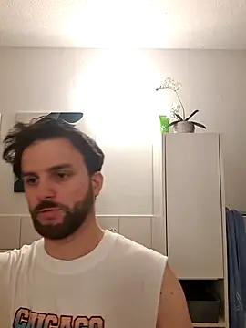 Taycanman69 webcam