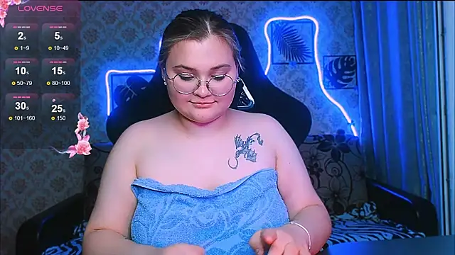 InLoveWithLife26 webcam