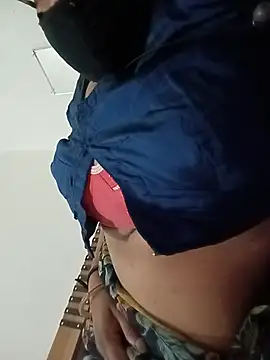 Menka_cut34 webcam