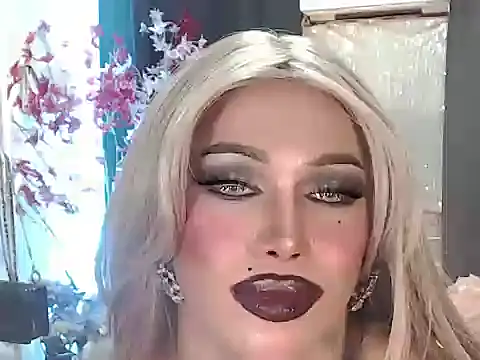Your_gorgeous_amanda_ts webcam
