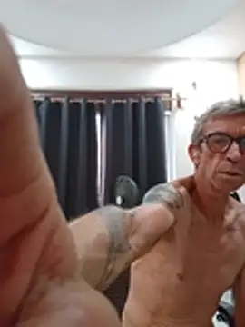 chris-sbh11 webcam