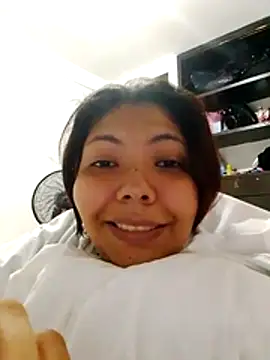 Izel_ webcam