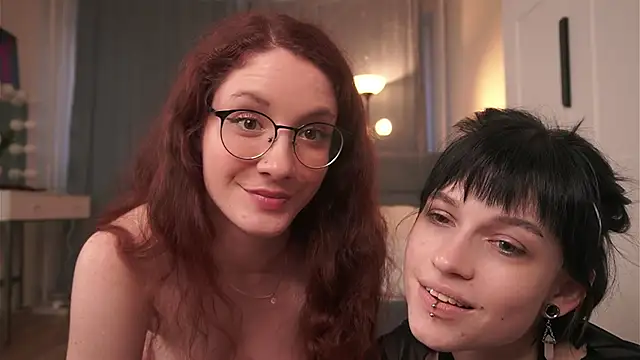 TeaseDealer webcam