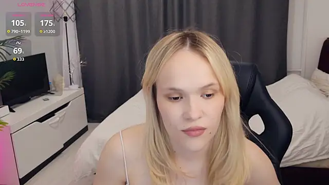 thehousemaidd webcam