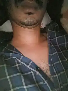dreamtoungelick69 webcam