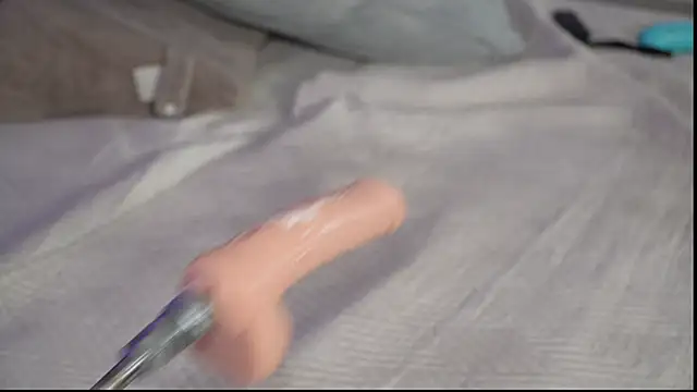 hotmilfbitch webcam