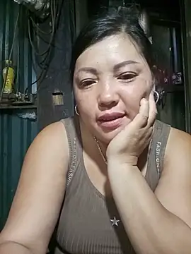 sary-hot2x webcam