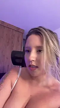 MiaPetit_ webcam