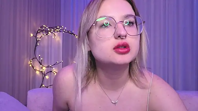 banana_bowl - Banana_Bowl's free webcam - UK Sex Cams