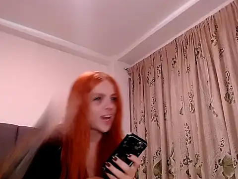 saara_johnson496 webcam