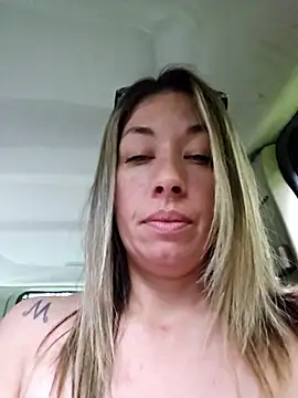 MiraKisss webcam