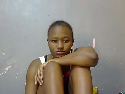 Petite_Ebony10 live cam on StripChat