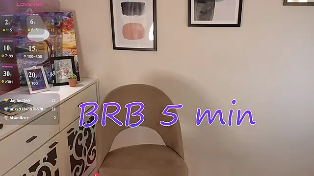 Umia_Bordered