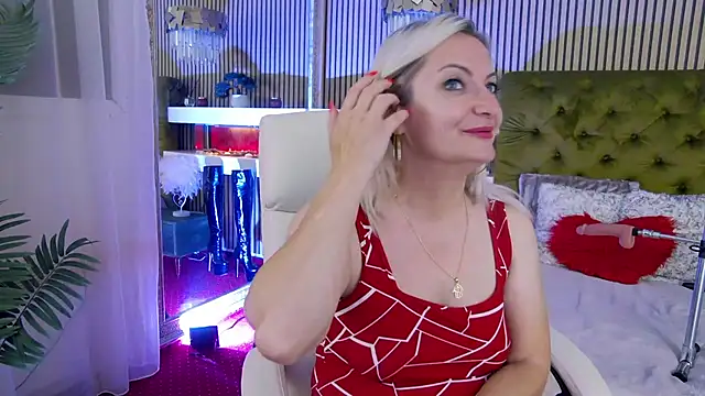 LadyTouch webcam