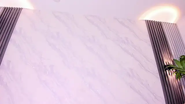 Monika-Ruiz webcam