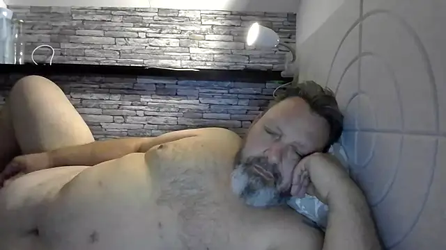 BigMan738@xh webcam